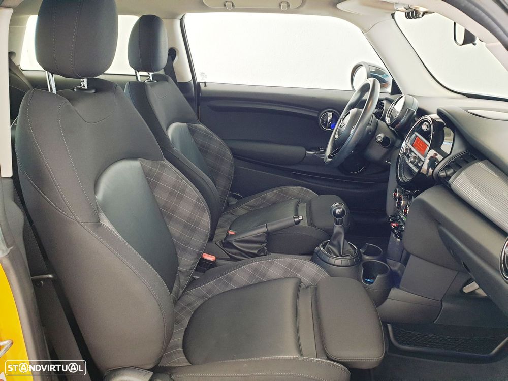 MINI 3 Portas Cooper D - 21