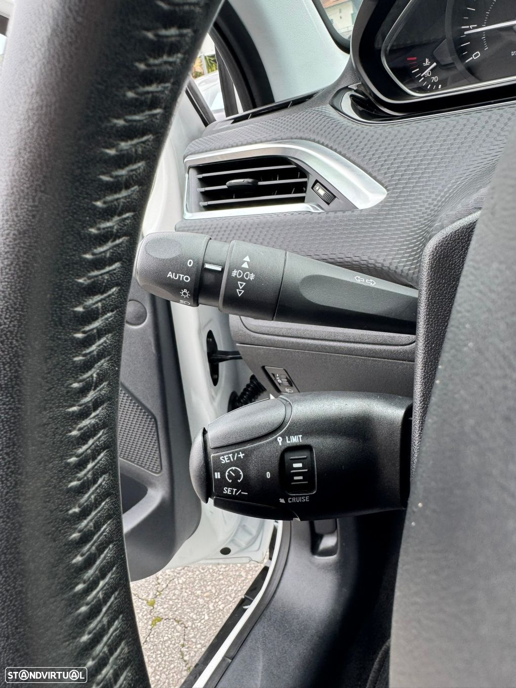 Peugeot 2008 1.2 PureTech Style - 19