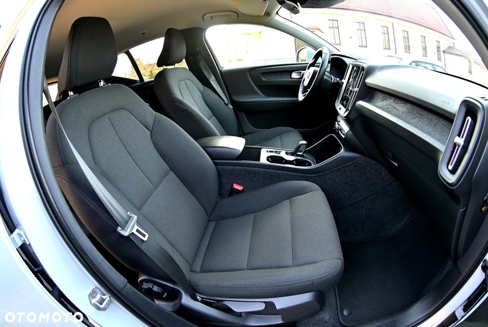 Volvo XC 40 T2 Core - 24