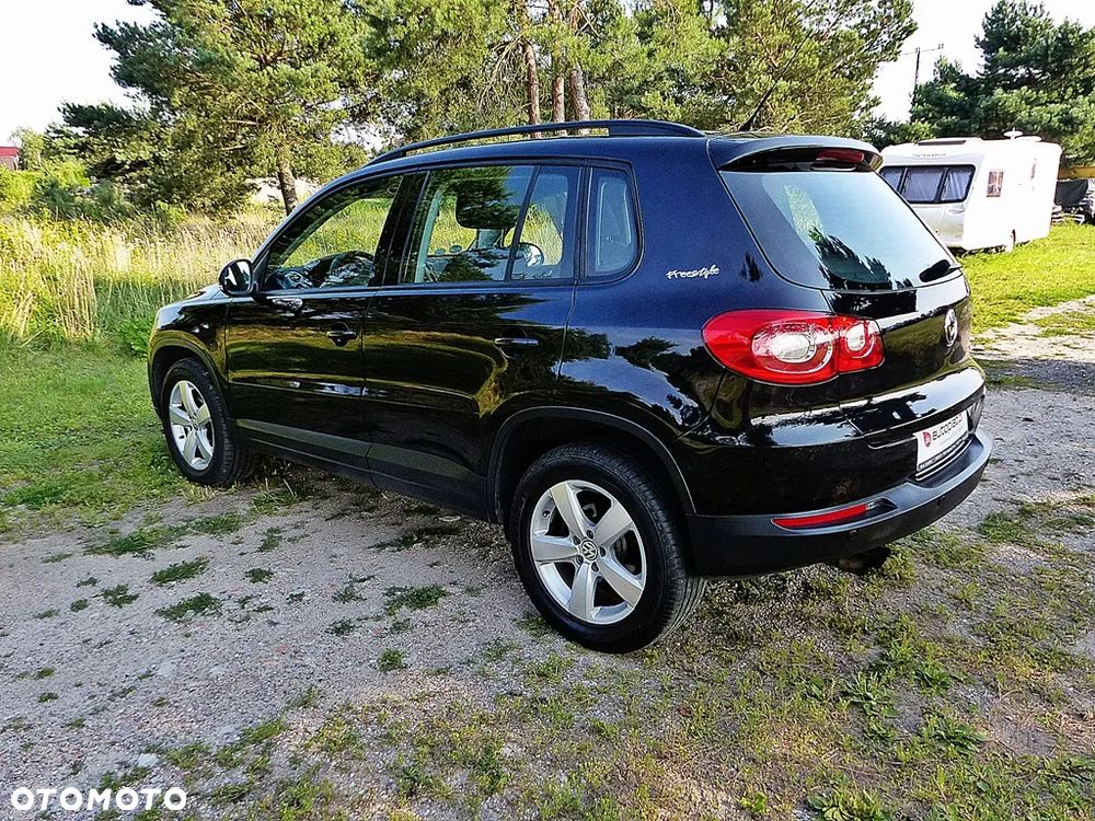 Volkswagen Tiguan 2.0 TDI DPF BlueMotion Technology Freestyle - 11