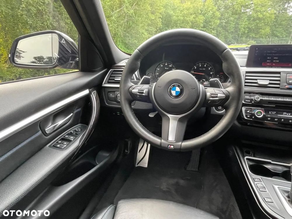BMW Seria 3 330i xDrive Edition M Sport Shadow - 14