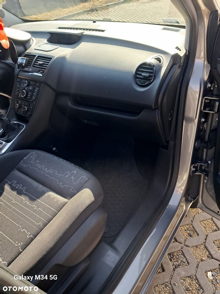 Opel Meriva - 15