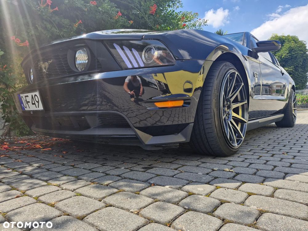 Ford Mustang 4.6 V8 GT Premium - 27