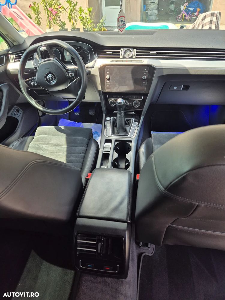 Volkswagen Passat - 5