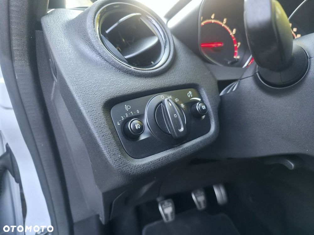 Ford Fiesta ST200 - 19