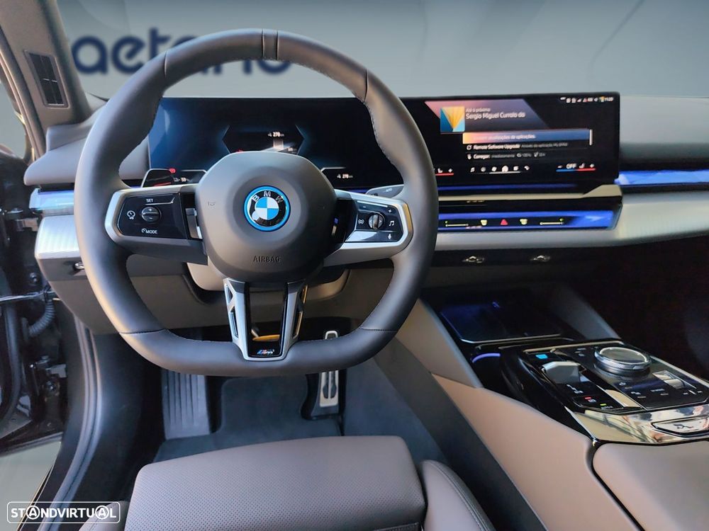 BMW i5 eDrive40 Pack Desportivo M Pro - 13