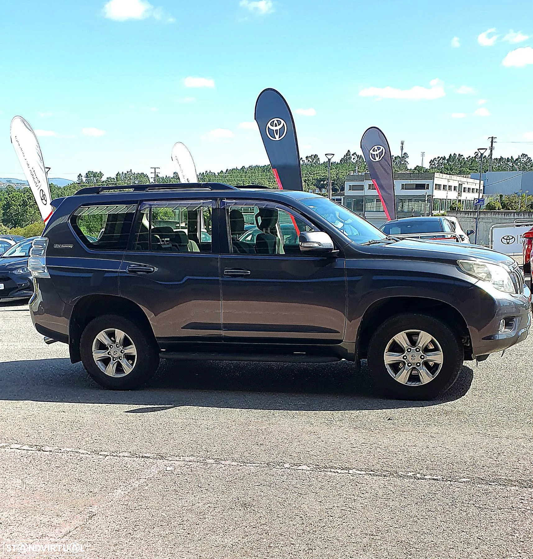 Toyota Land Cruiser Prado - 2