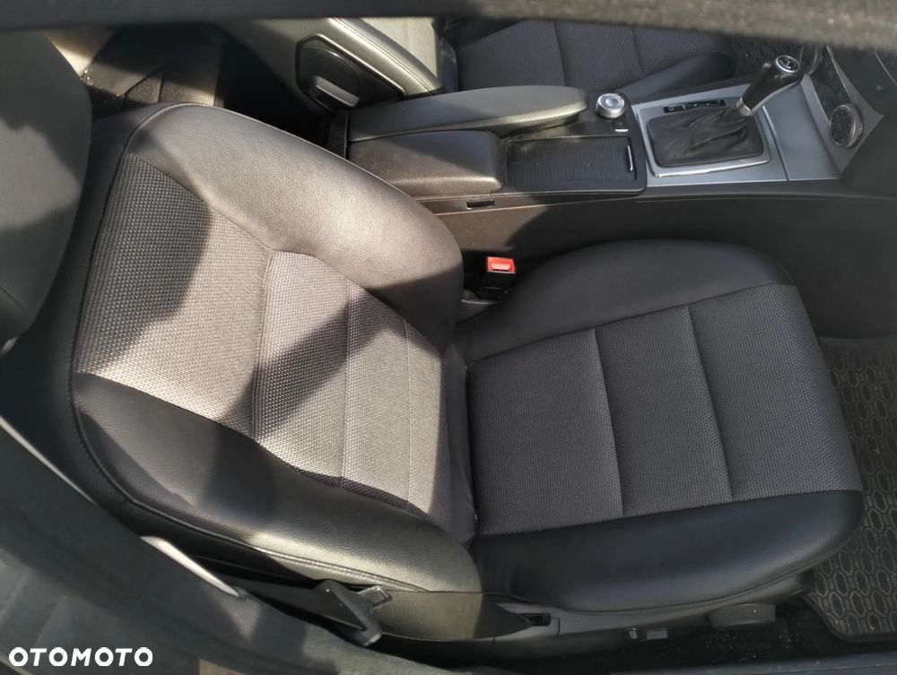 Mercedes-Benz Klasa C - 16