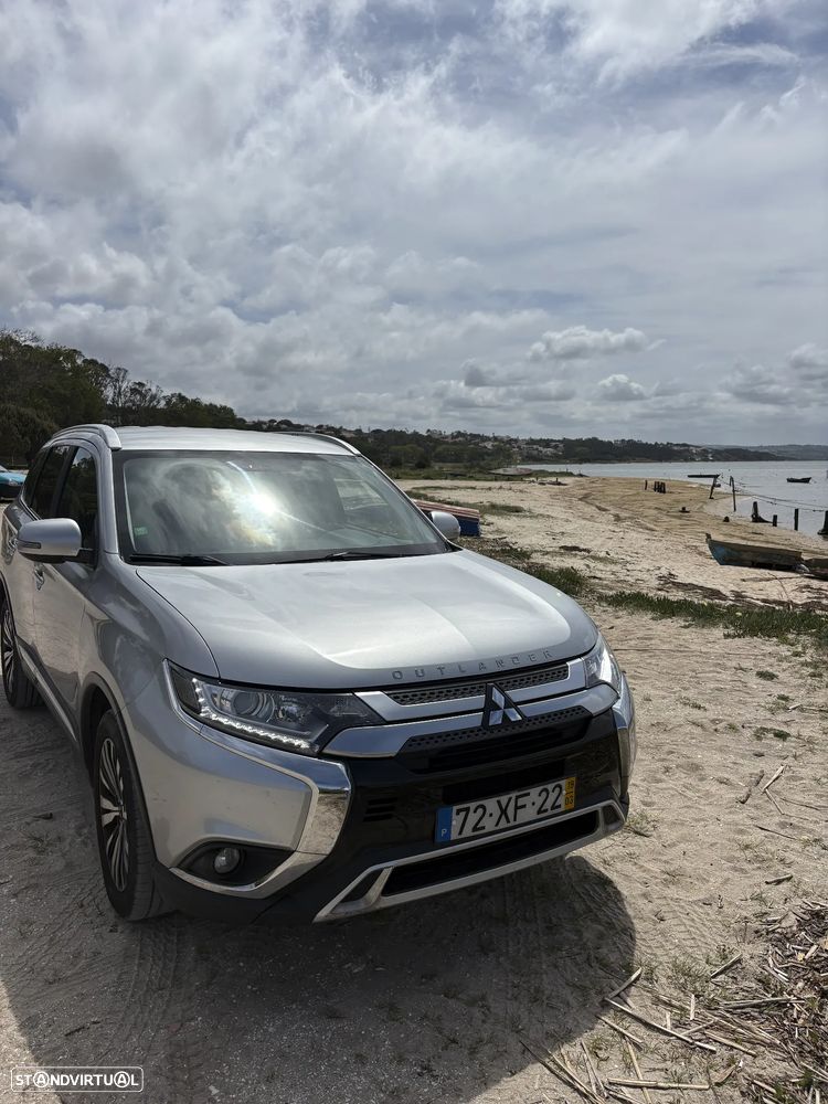Mitsubishi Outlander 2.0 Kaiteki CVT - 13