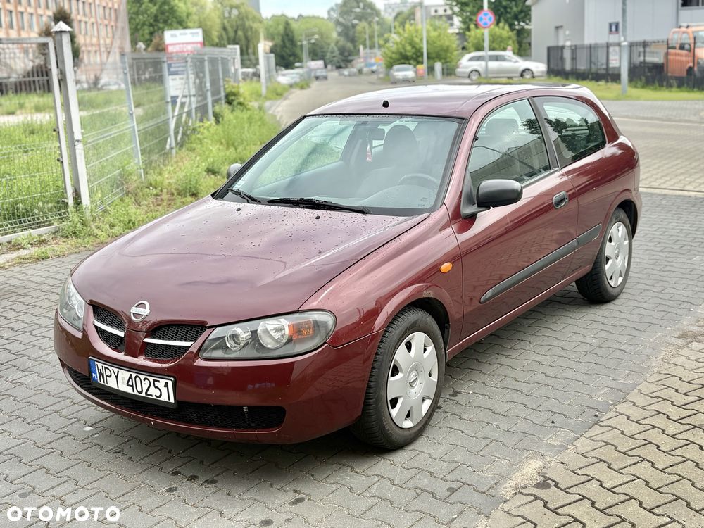Nissan Almera - 1