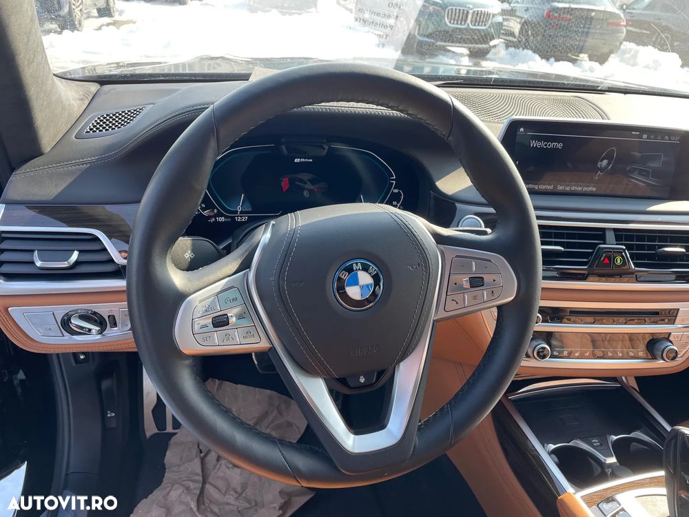 BMW Seria 7 745e - 5