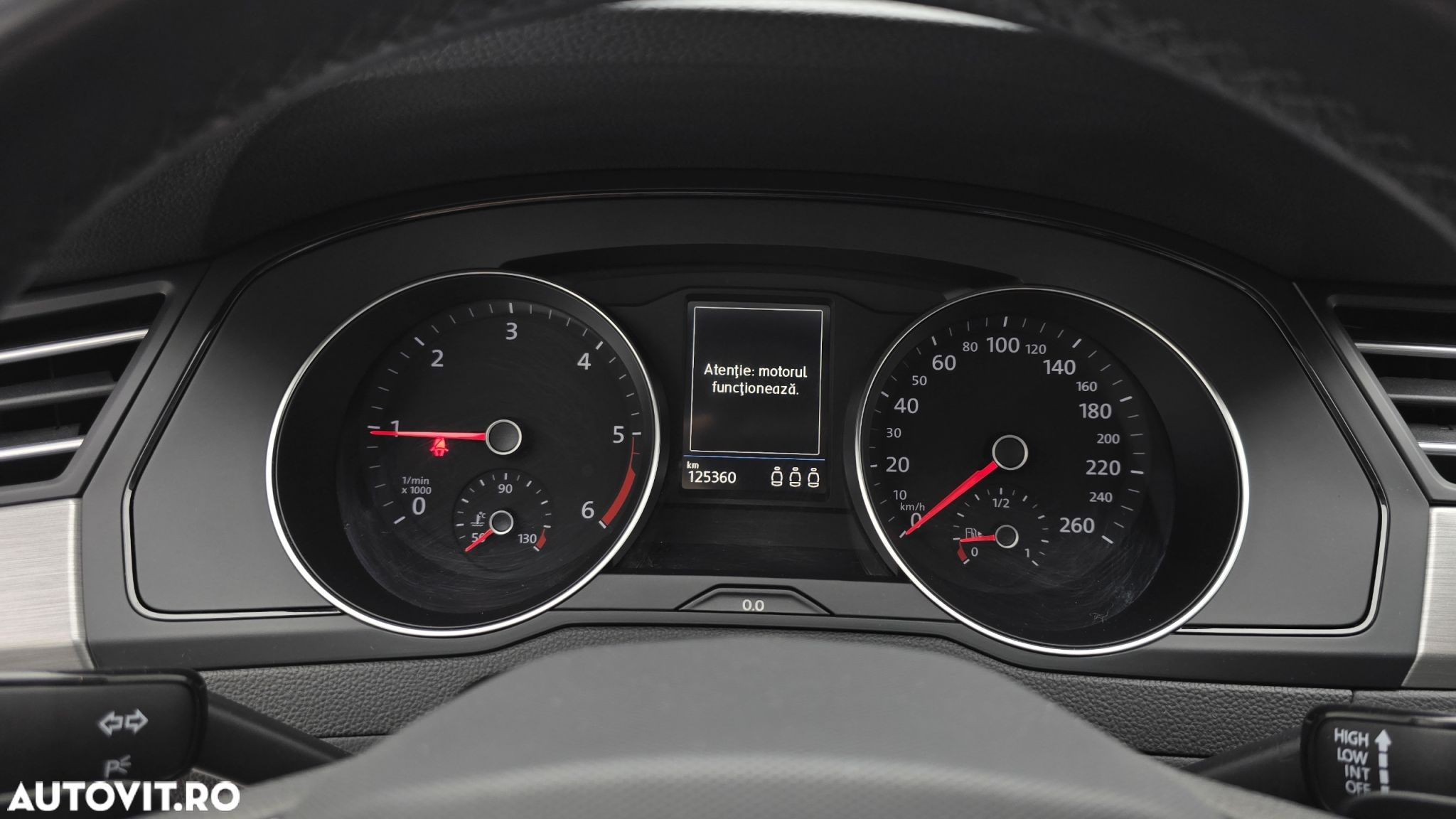 Volkswagen Passat 2.0 TDI DSG Advance - 16