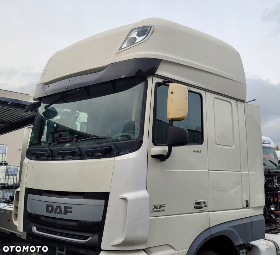 KOMPLETNA KABINA DAF XF 106 SUPER SPACE CAB WERSJA EUROPEJSKA - 1