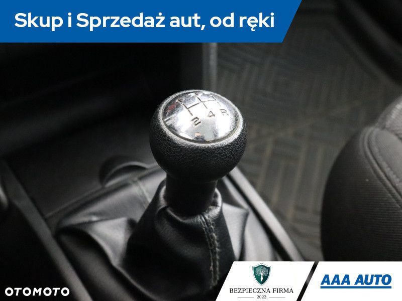 Peugeot 207 - 15