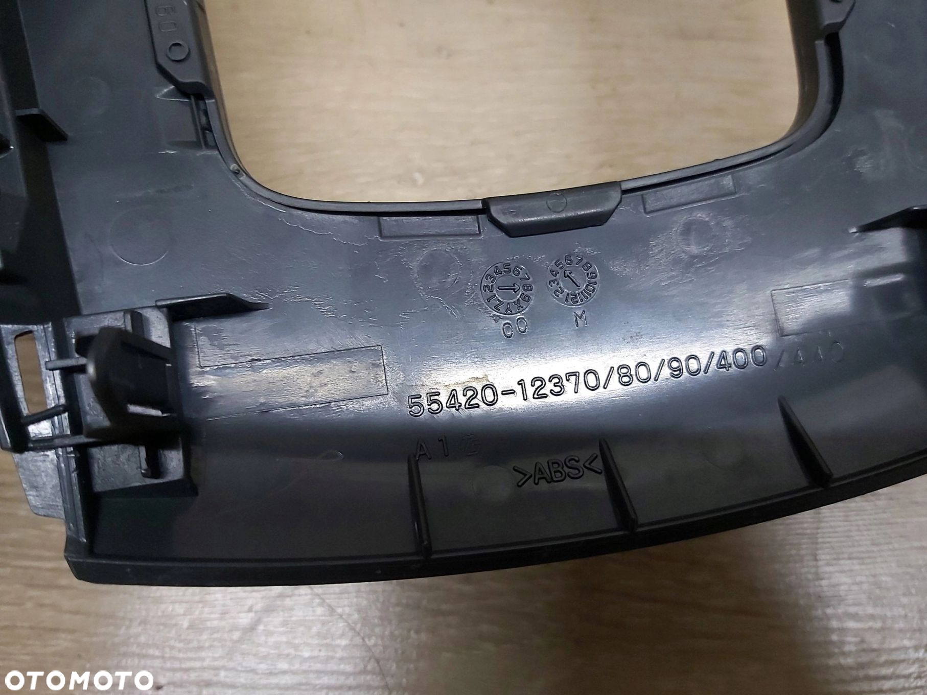 Toyota Corolla E15 ramka biegów automat 55420-12370 - 4