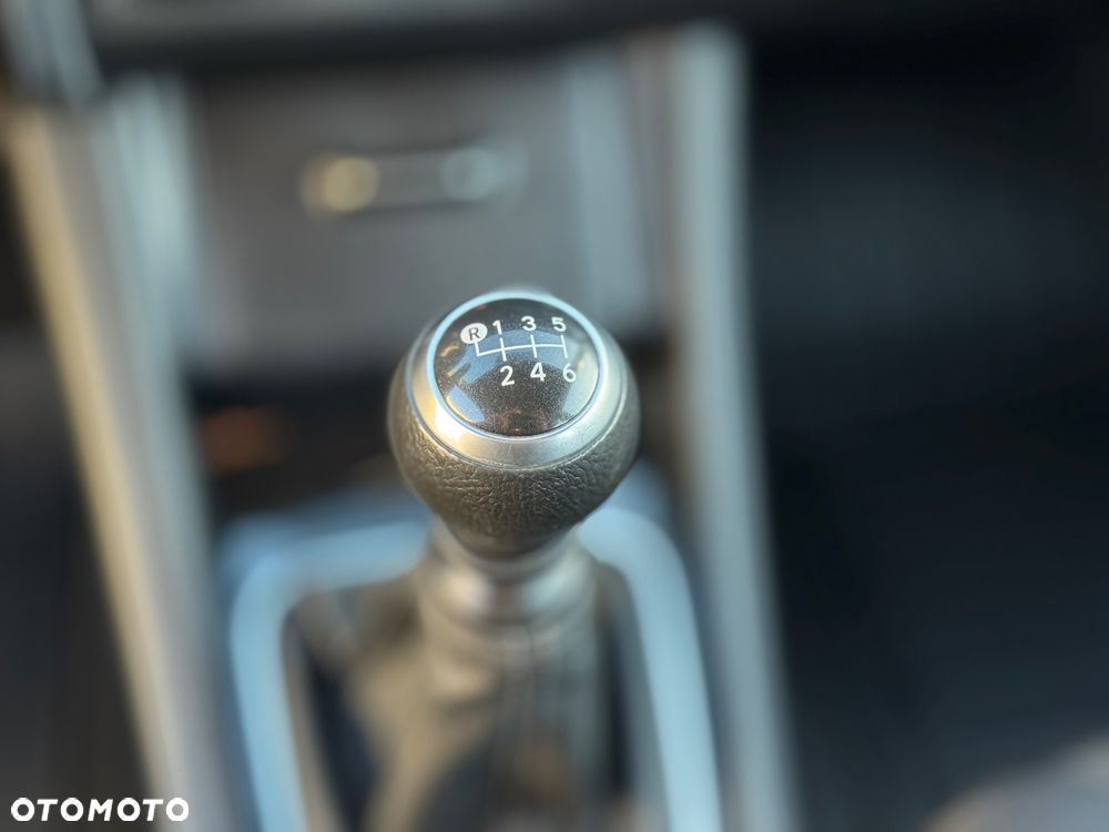 Toyota Auris 1.33 VVT-i Comfort - 11