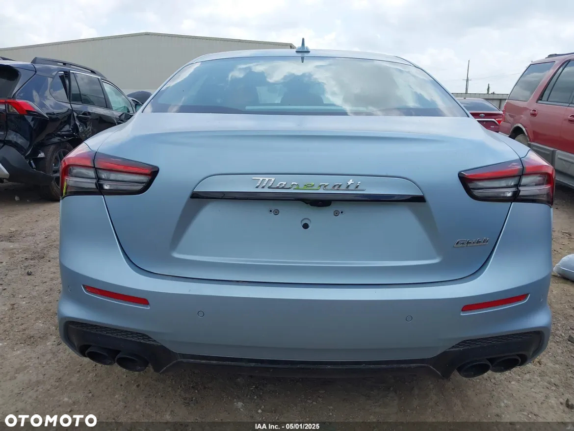 Maserati Ghibli - 8