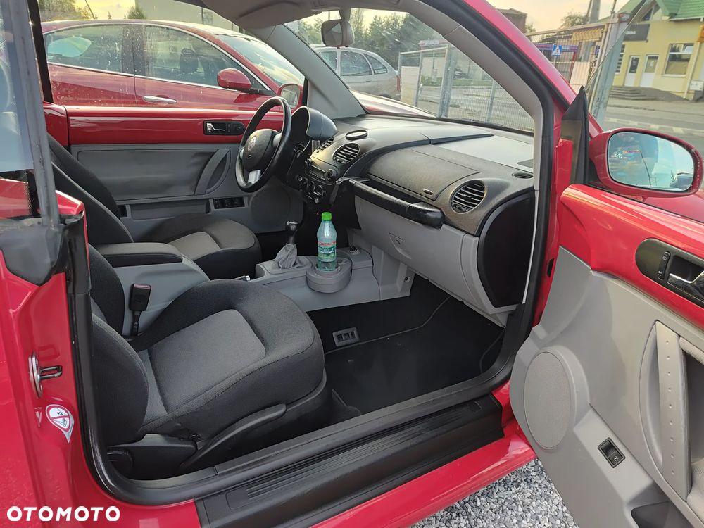 Volkswagen New Beetle Cabriolet 2.0 - 9