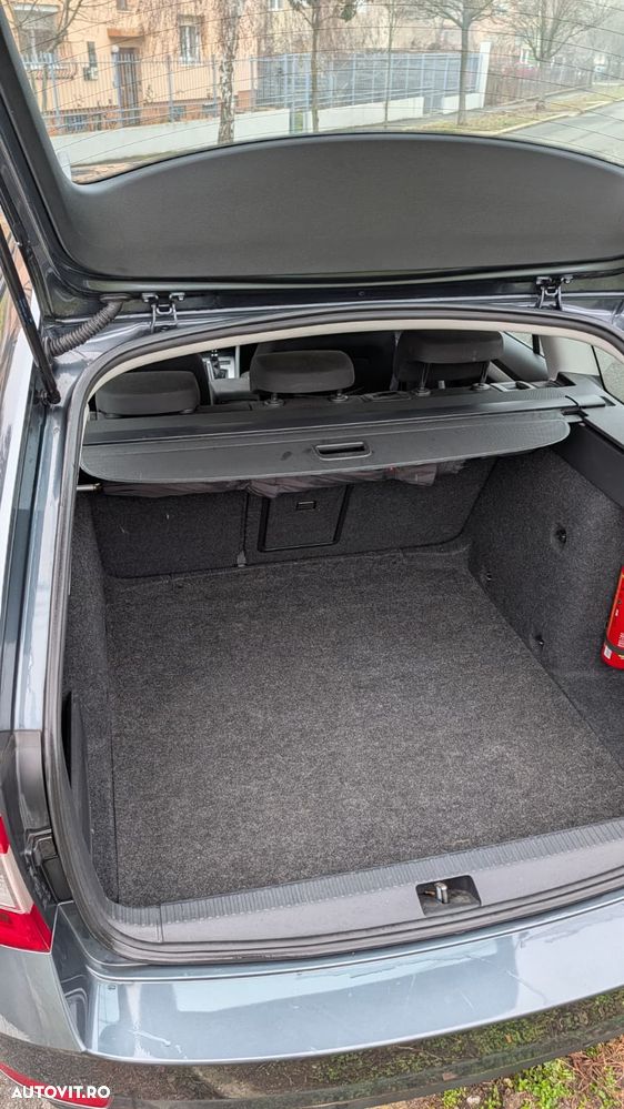 Skoda Octavia 1.6 TDI DSG Ambition - 10