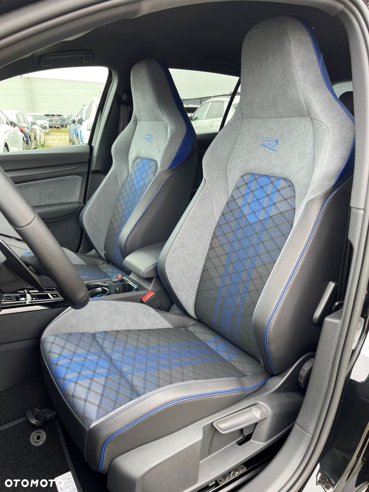 Volkswagen Golf - 9