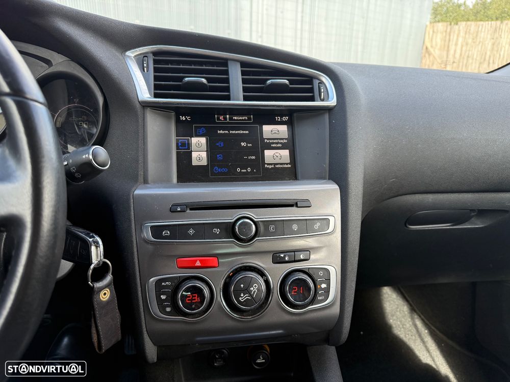 Citroën C4 1.6 BlueHDi Live - 10