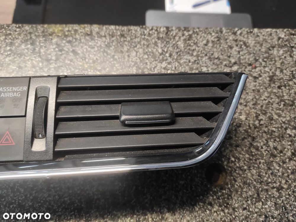 SKODA OCTAVIA 3 KRATKA NAWIEWU ŚRODKOWA 5E0 WYSYŁKA !!!!! - 4