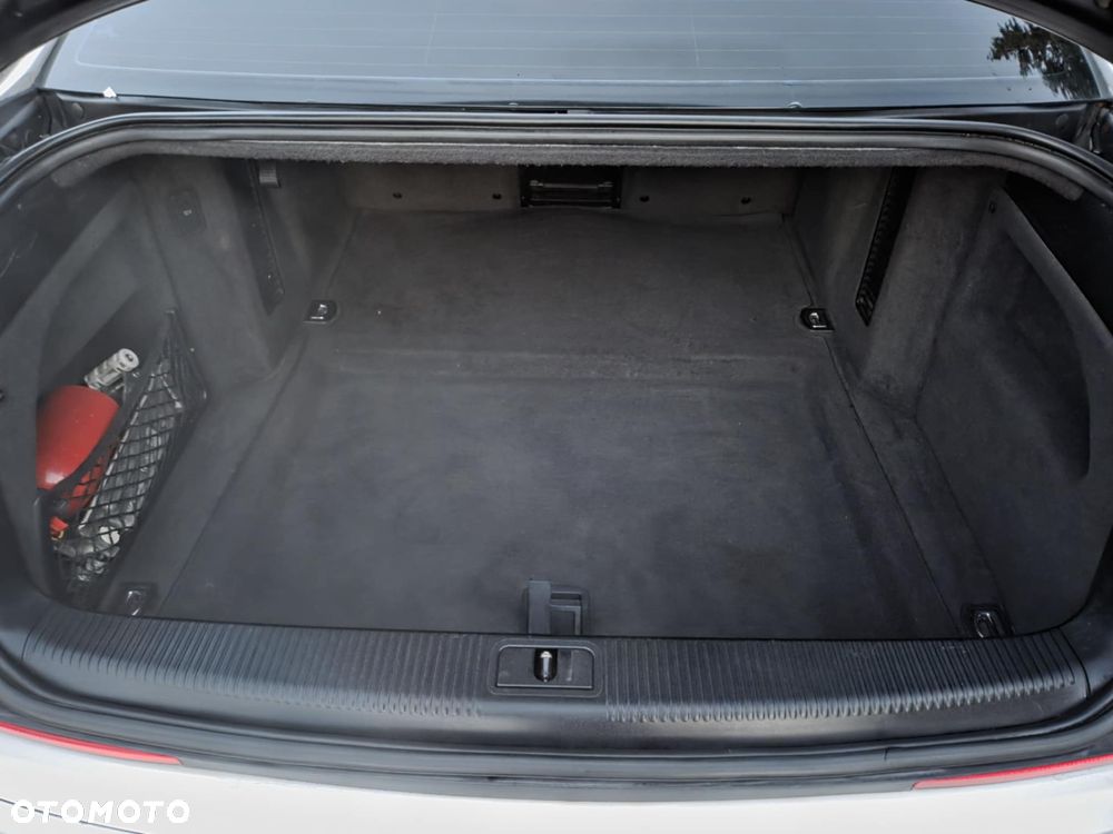 Audi A8 4.2 Quattro - 22