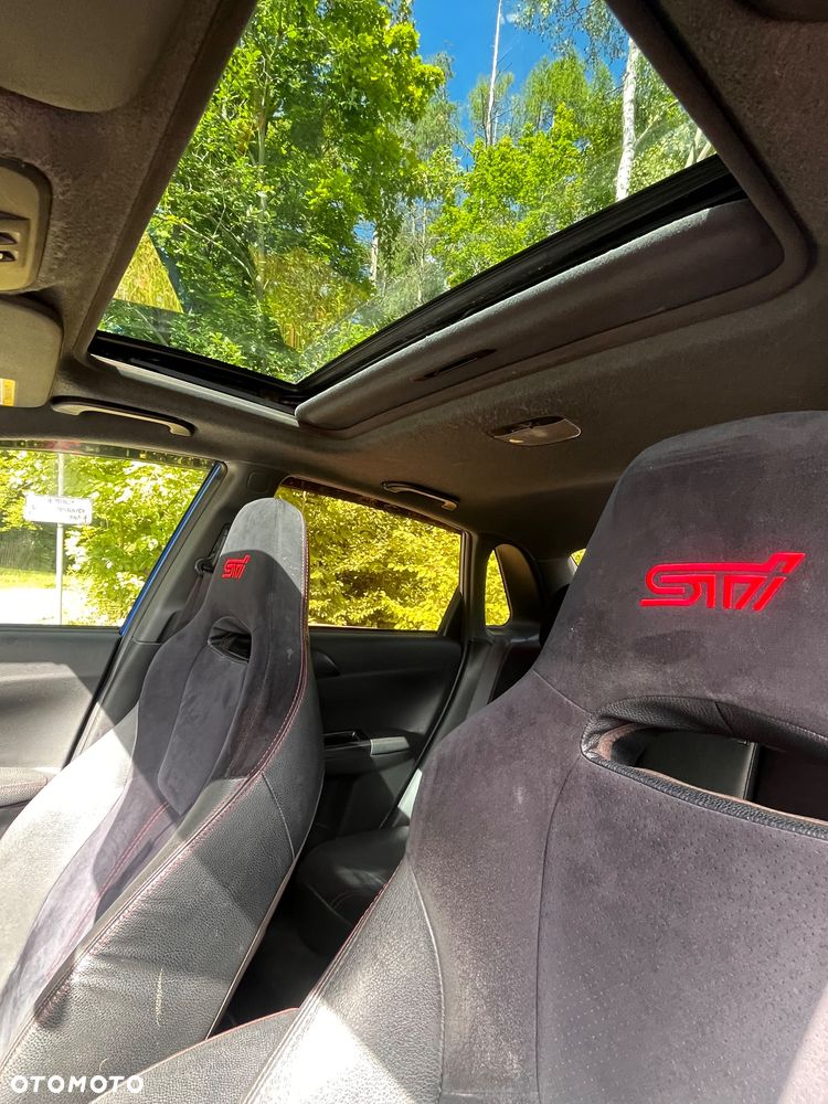 Subaru Impreza STI - 23