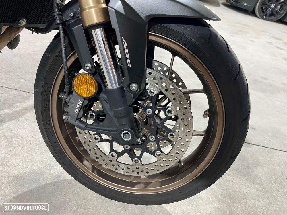 Honda CB 650R - 12
