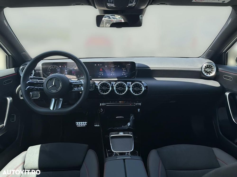 Mercedes-Benz A 200 - 11