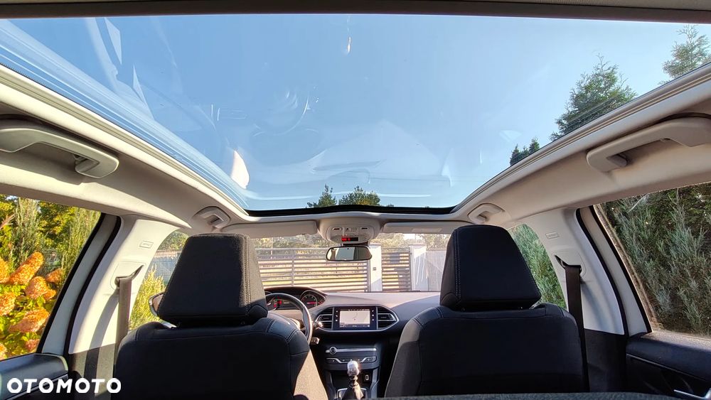 Peugeot 308 1.2 PureTech Allure S&S - 27