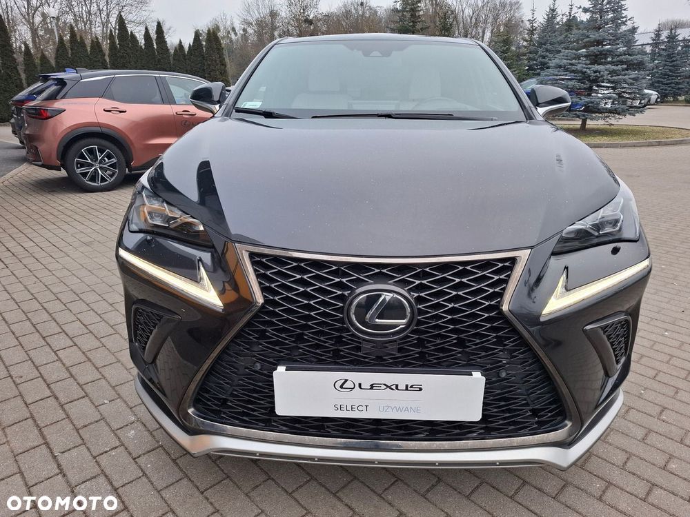 Lexus NX 300 GPF F Sport AWD - 8