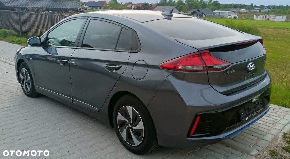 Hyundai IONIQ 1.6 GDI Trend - 1