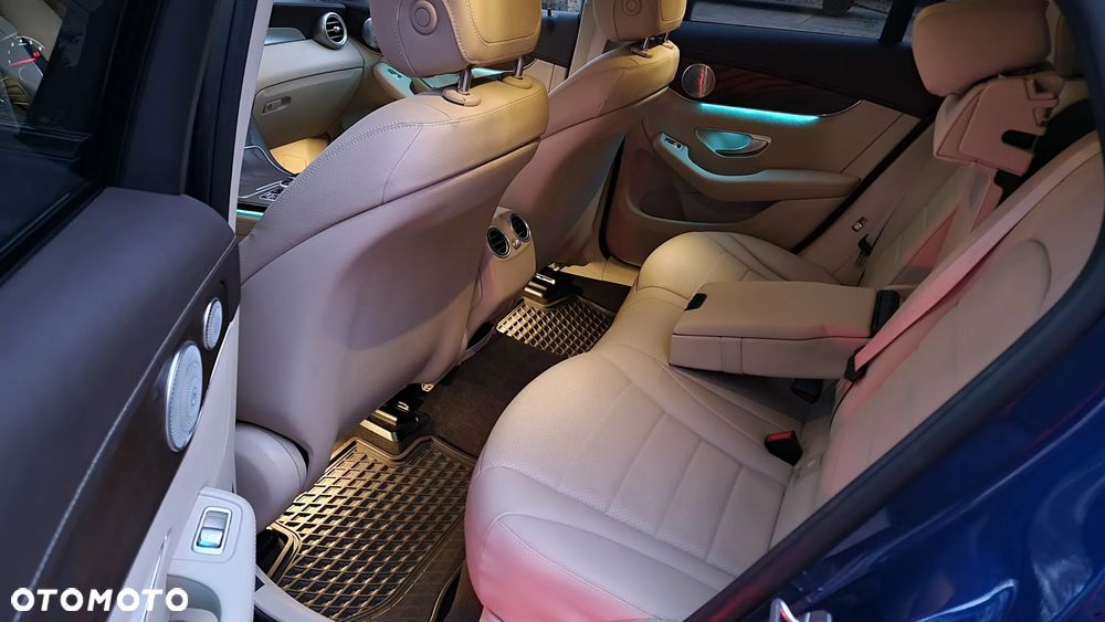 Mercedes-Benz GLC - 35