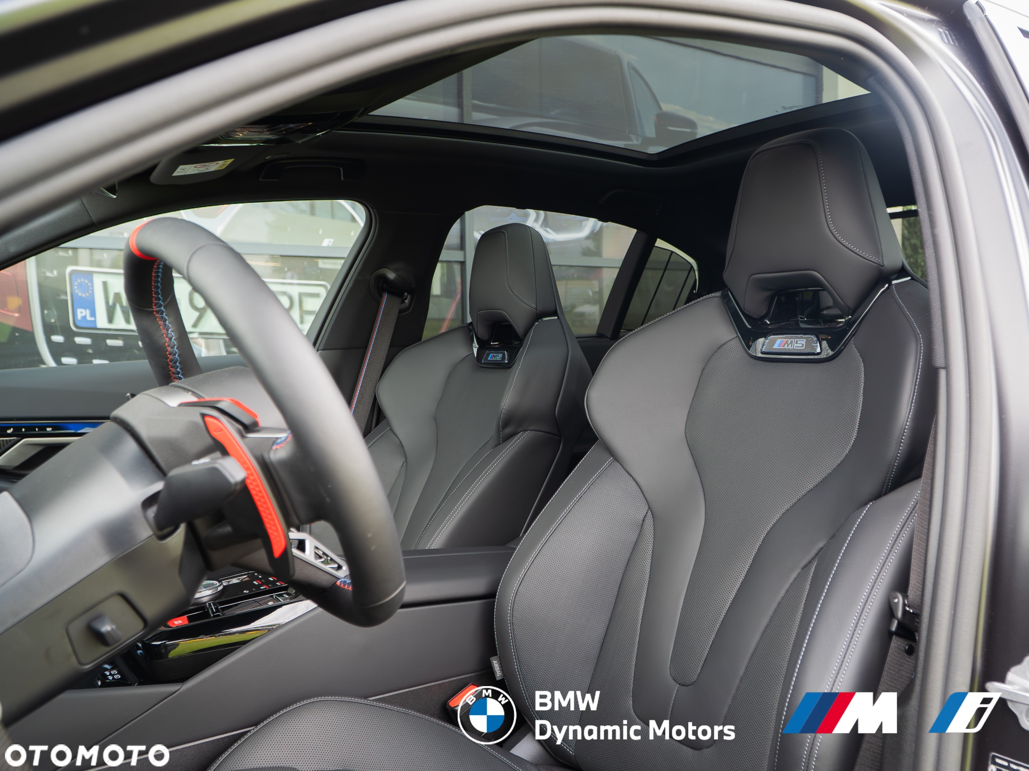 BMW M5 xDrive - 12