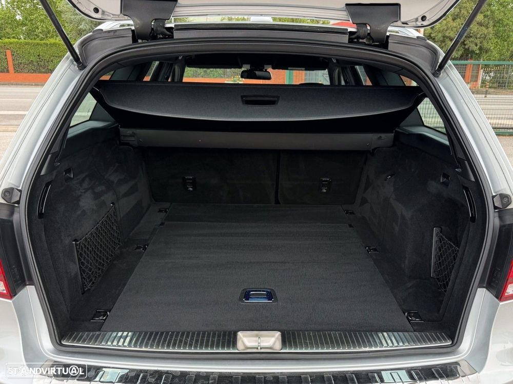 Mercedes-Benz E 220 CDi Avantgarde BE Auto. - 14