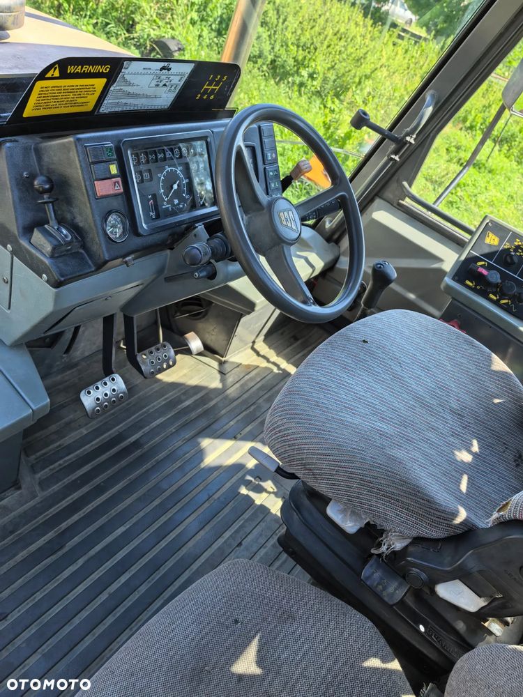 JCB Fastrac 155-65 - 9