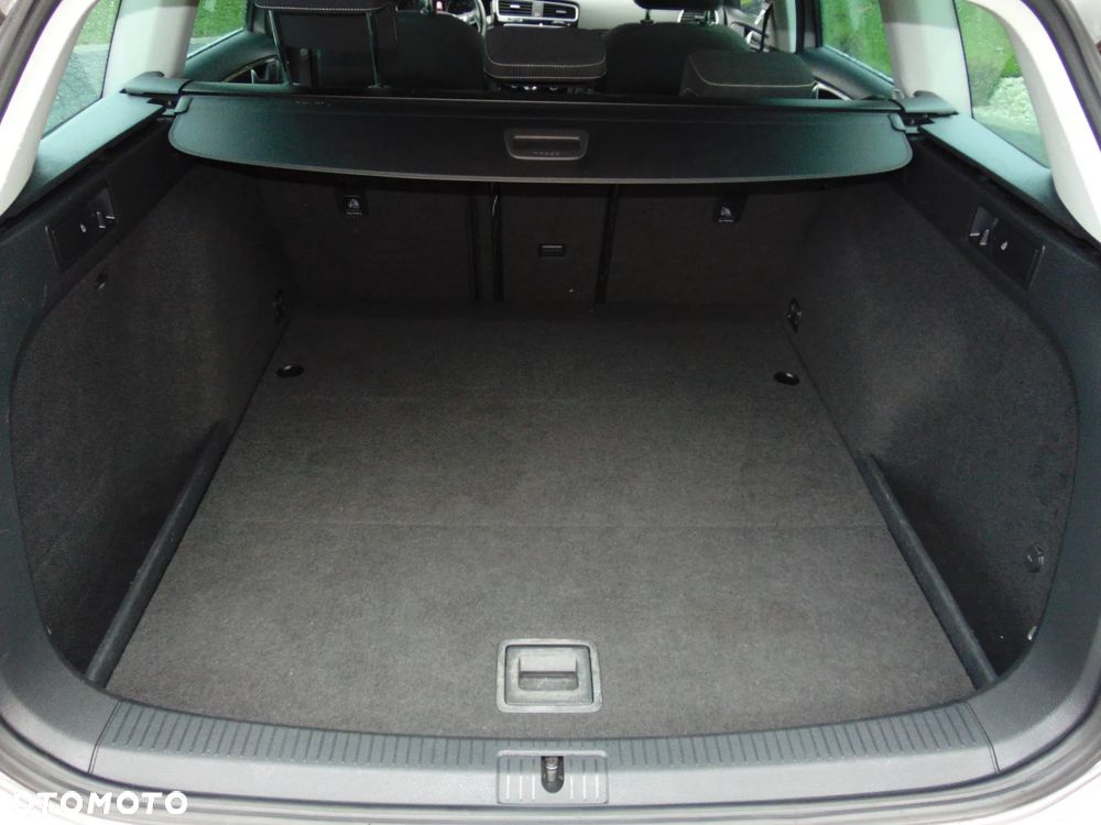 Volkswagen Golf - 16