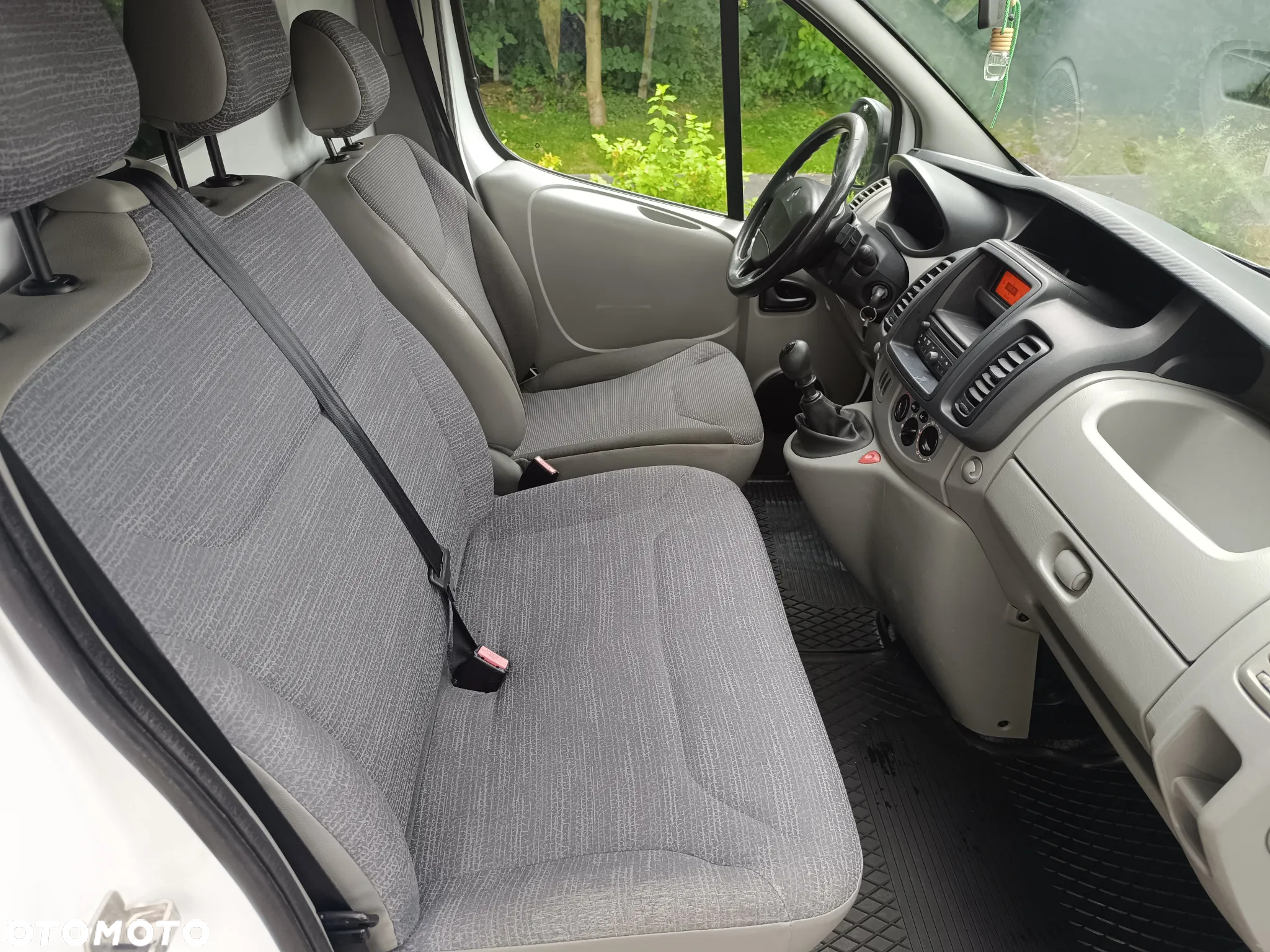 Renault TRAFIC - 24