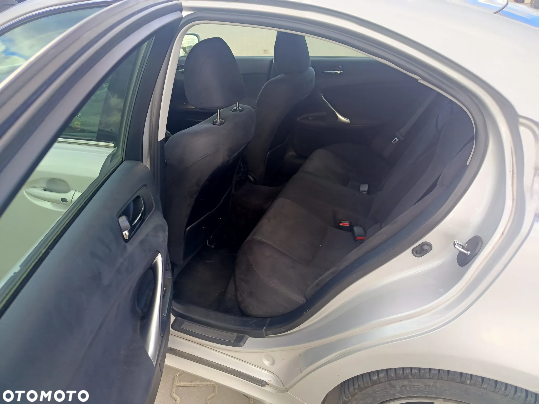 Lexus IS 220d - 15
