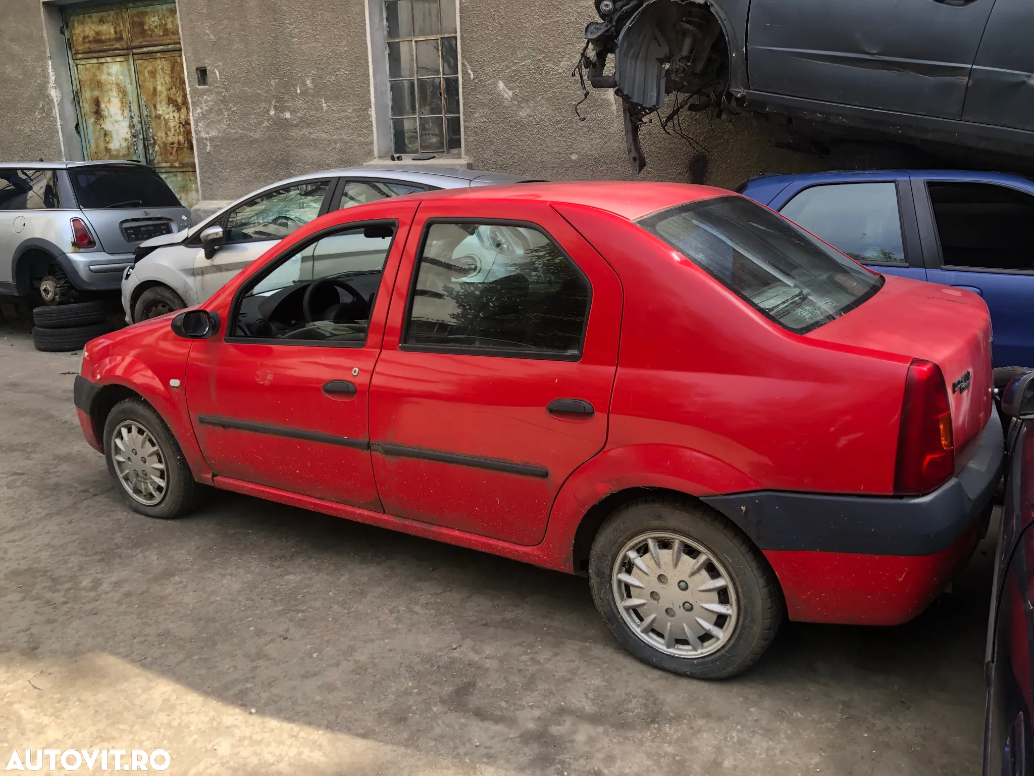 Dezmembrez Dacia Logan 1 rosu benzina 1.4 2006 - 4