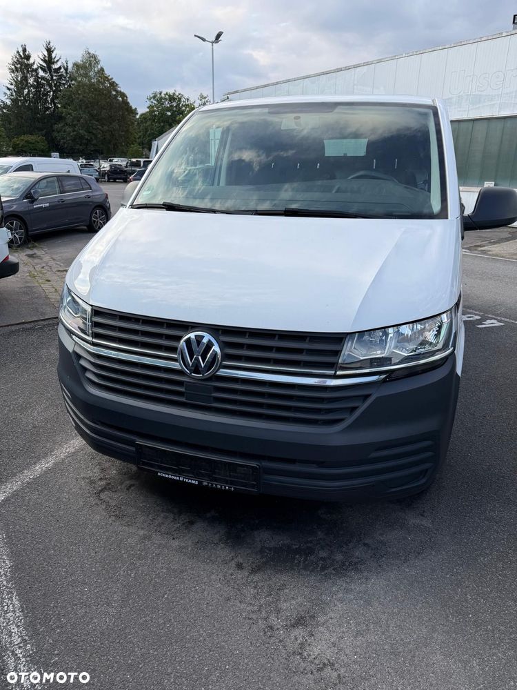 Volkswagen Transporter - 1