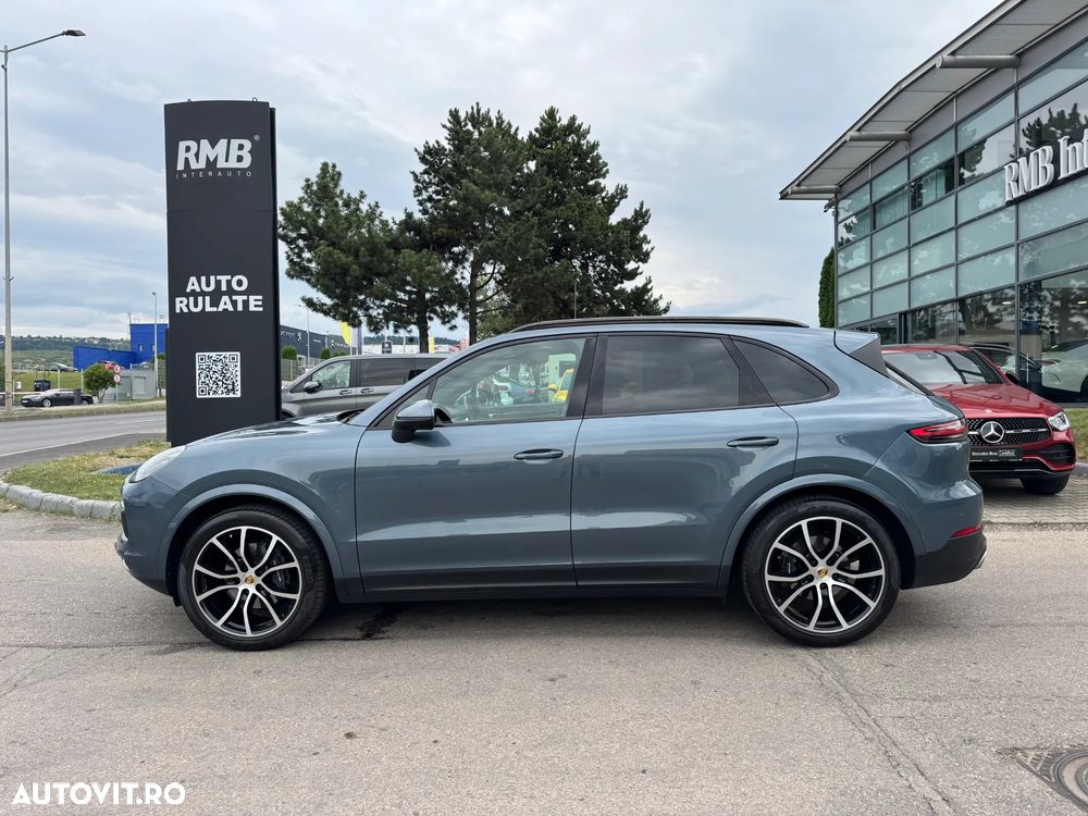 Porsche Cayenne - 14