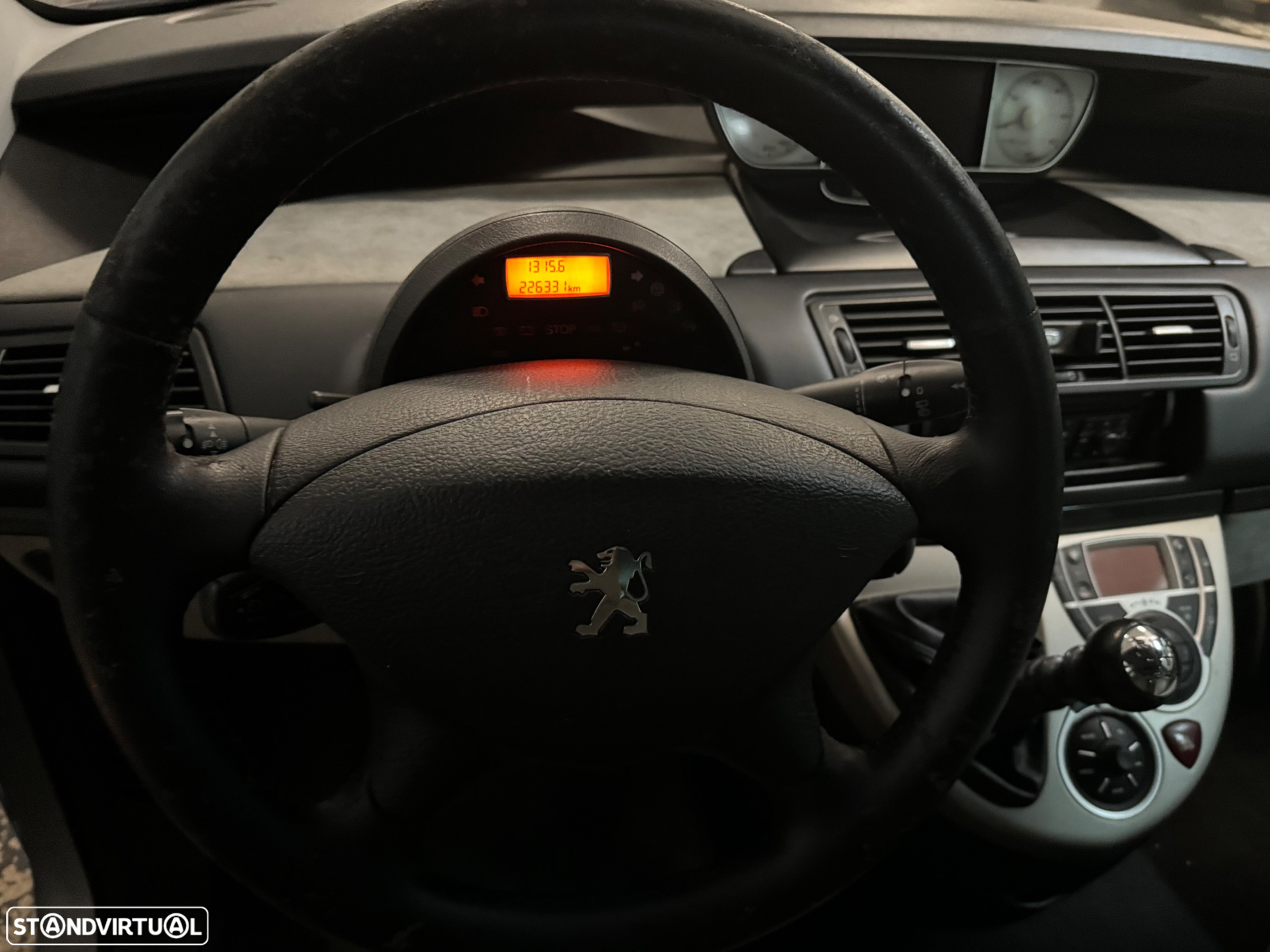 Peugeot 807 2.0 HDi Navteq - 12