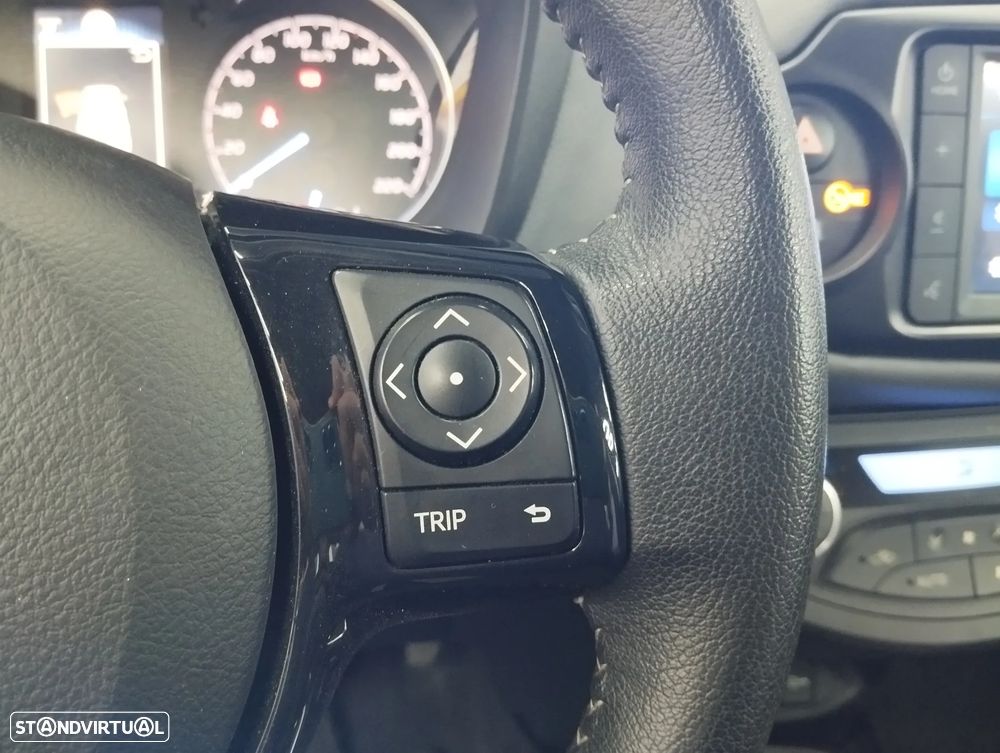 Toyota Yaris 1.5 HDF Comfort - 19