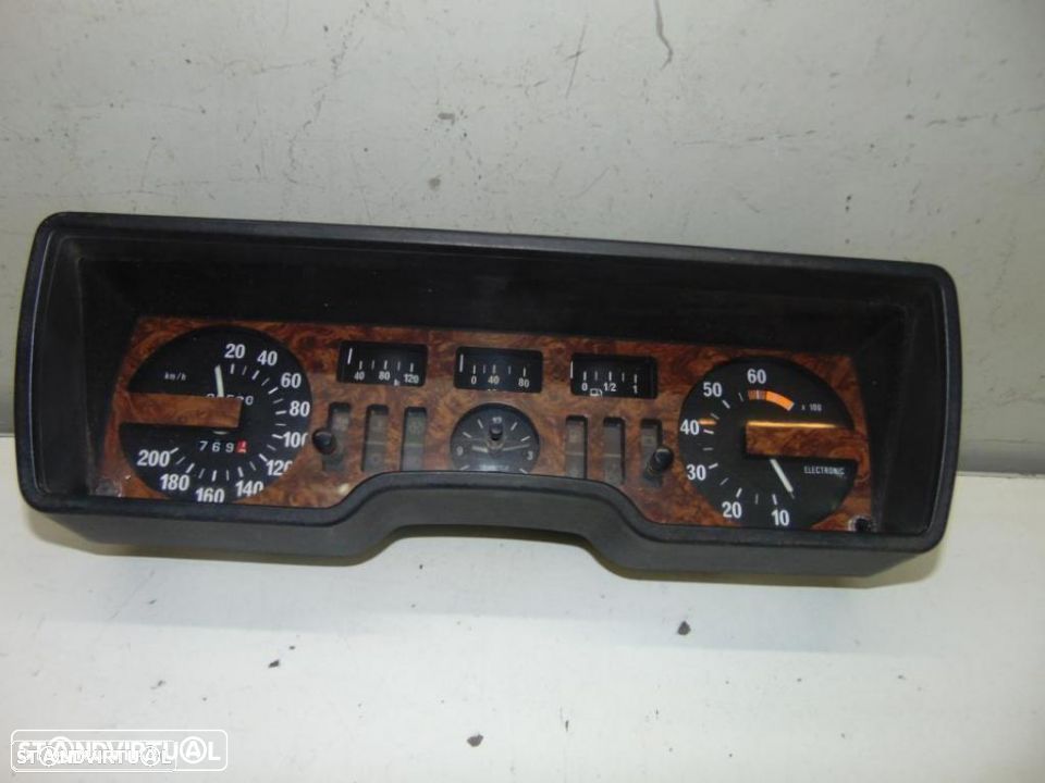 Alfa Romeo Alfeta 2000 painel de instrumentos - 1