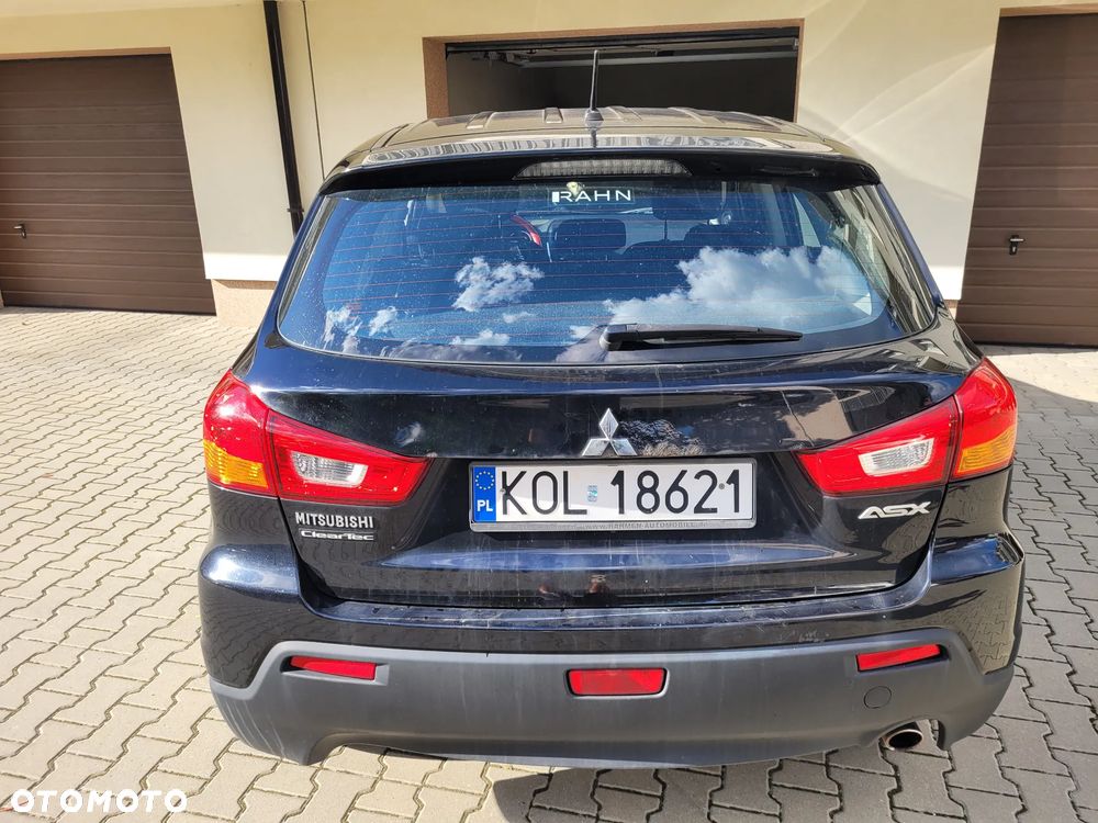 Mitsubishi ASX - 5