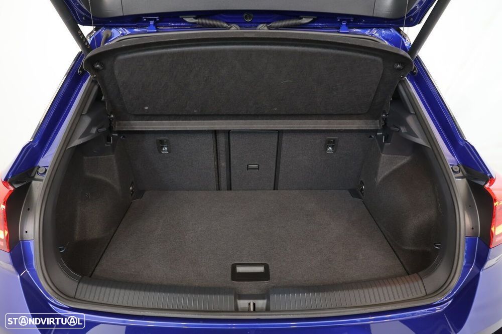 VW T-Roc 2.0 TDI R-Line DSG - 32