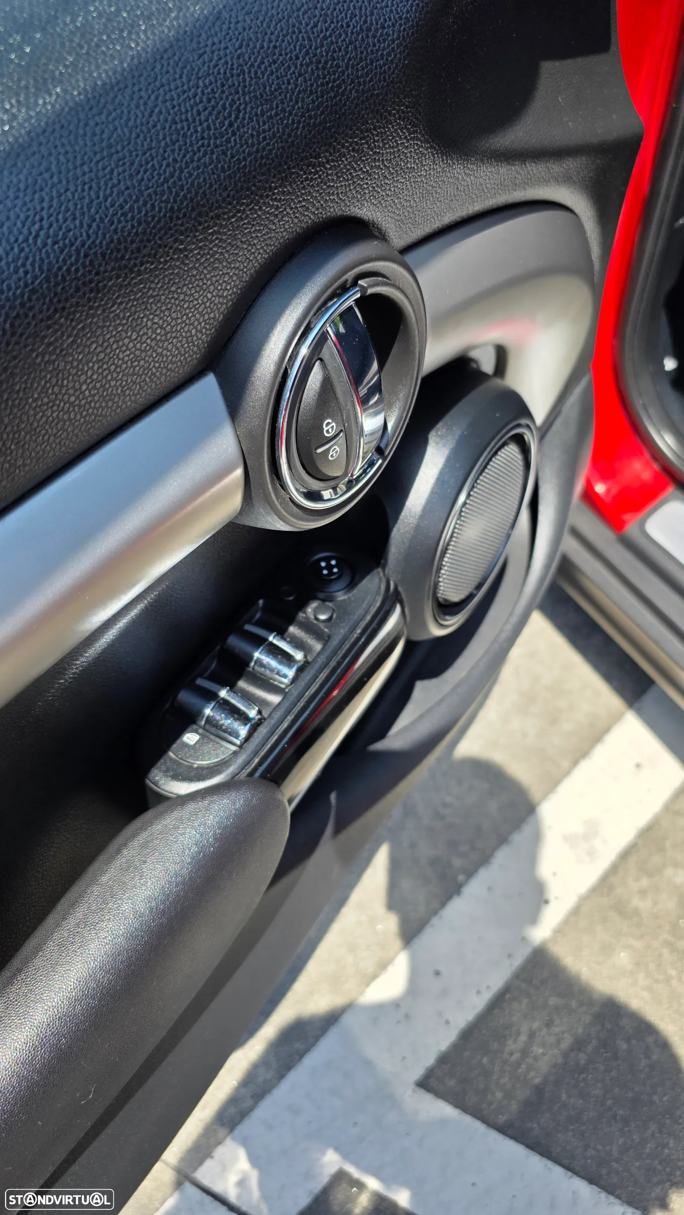 MINI 5 Portas One D - 19