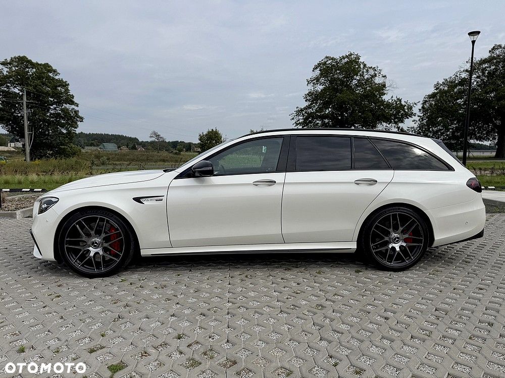 Mercedes-Benz Klasa E AMG 63 S 4Matic+ 9G-TRONIC - 24